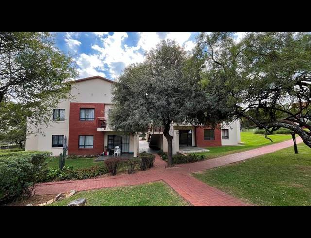 1 BEDROOM APARTMENT FOR SALE IN JACKAL CREEK GOLF ESTATE